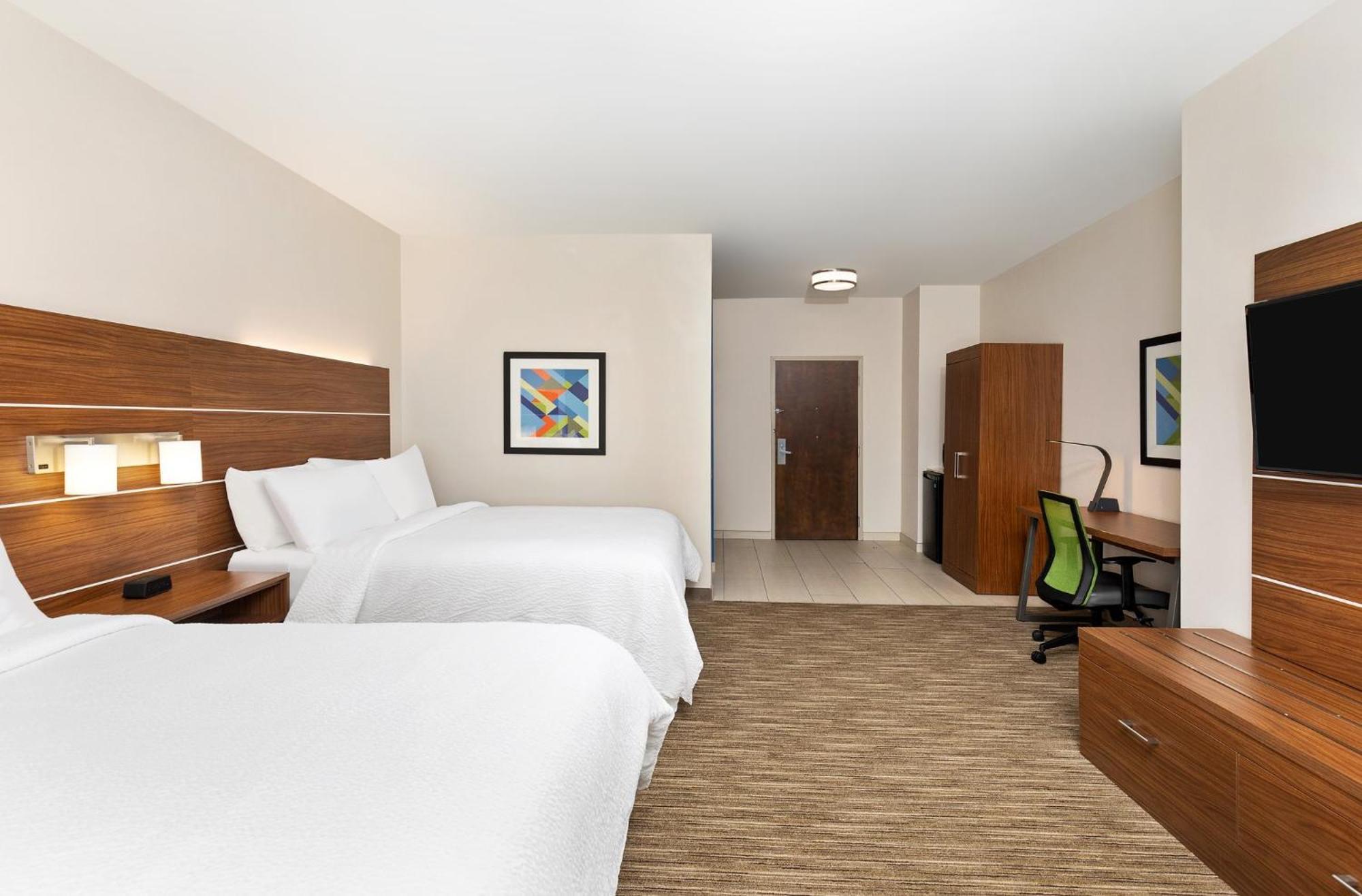 Holiday Inn Express Hotel & Suites Birmingham - Inverness 280 By Ihg Экстерьер фото