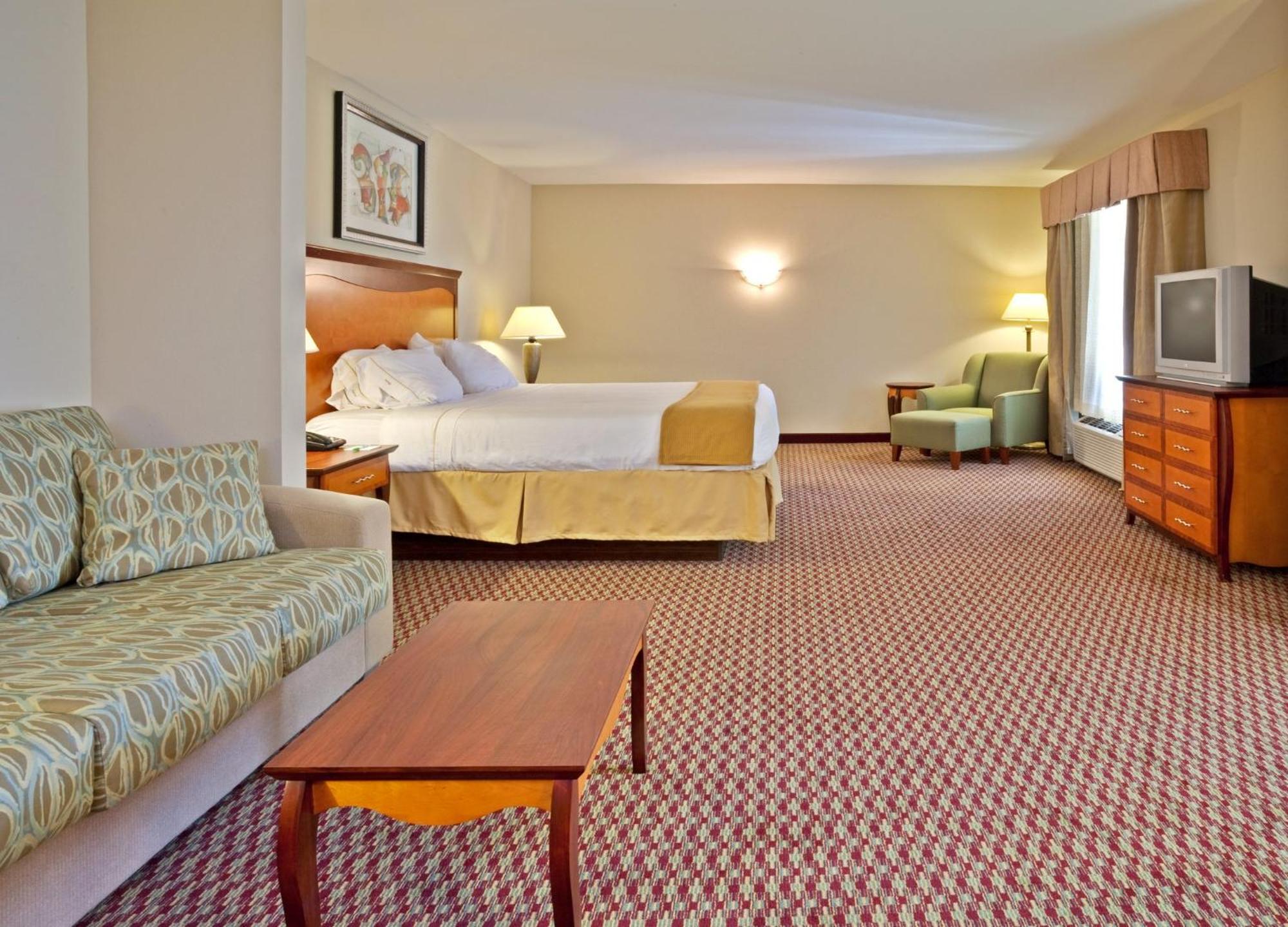 Holiday Inn Express Hotel & Suites Birmingham - Inverness 280 By Ihg Экстерьер фото